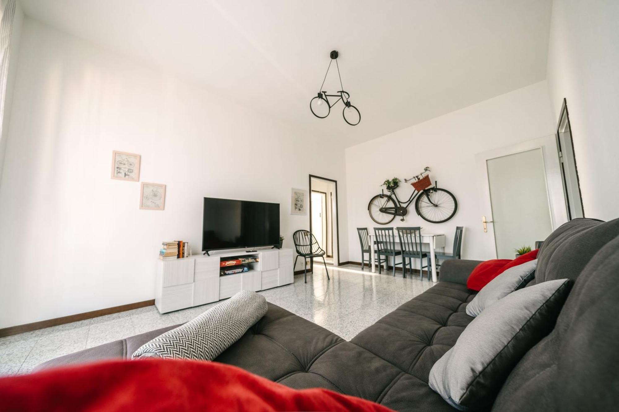 Como Bike & Family Apartment מראה חיצוני תמונה